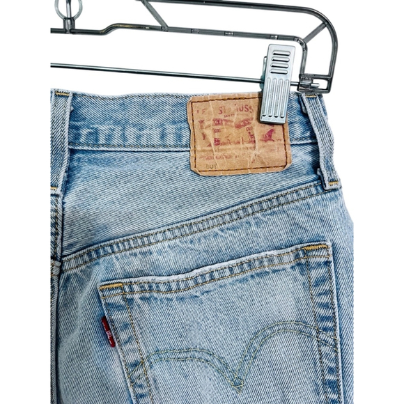 Levi Strauss 501 Distressed Denim Jeans Shorts Size 27" Blue Boho Western Casual - Picture 6 of 6